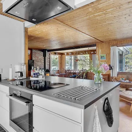 4 Bedroom Gorgeous In