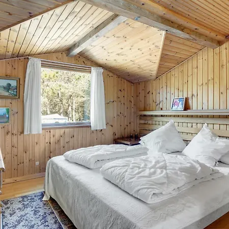 4 Bedroom Gorgeous In *